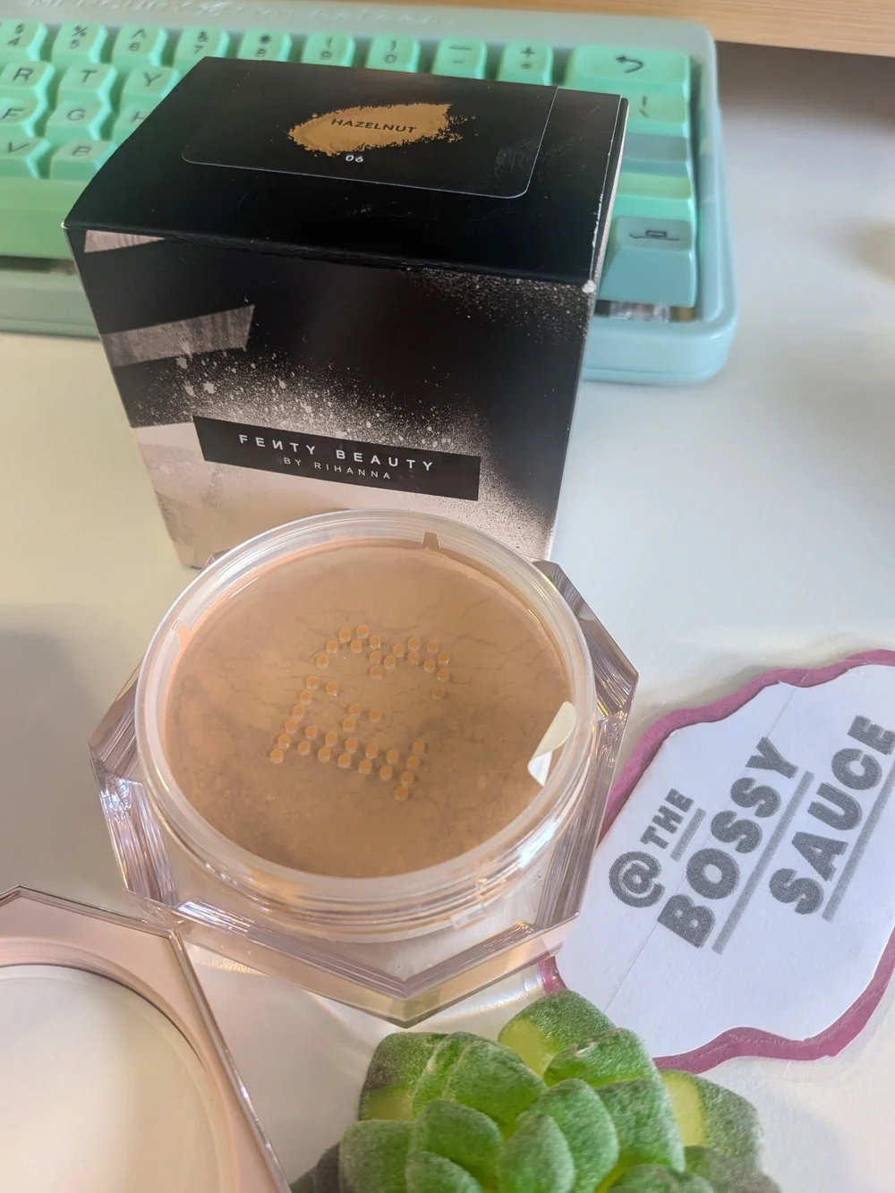 🌸 Fenty Beauty Pro Filt’r Setting Powder Full Size in Shade Hazelnut 06 NWT